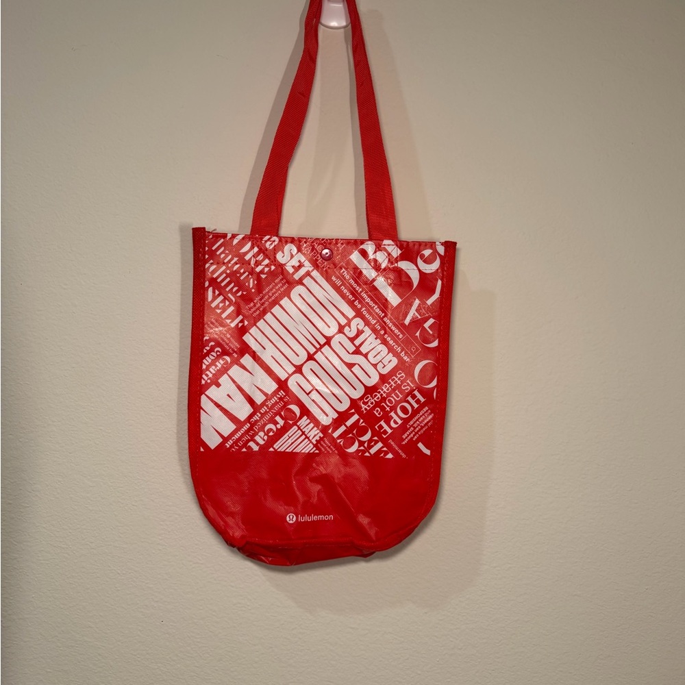Lululemon Athletica Bold Red Shopper Bag - Picture 1 of 8